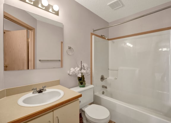 Manning Crossing Bathroom Apartments for rent in Edmonton, AB