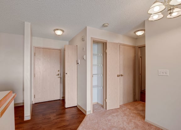 Manning Crossing Entry Way Apartments for rent in Edmonton, AB