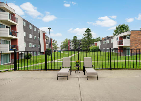 Park Place South Outdoor Lounge Apartments for rent in Edmonton, AB