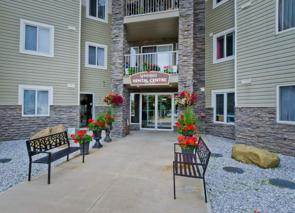 Somerset Pointe Apartment Homes Apartments for rent in Calgary, AB