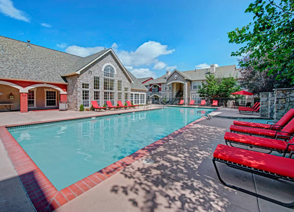 Camelback Pointe Pool Apartments in Colorado Springs, CO