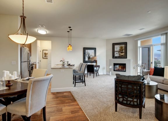 La Bella Vita Dining & Living Room Area Apartments in Colorado Springs, CO