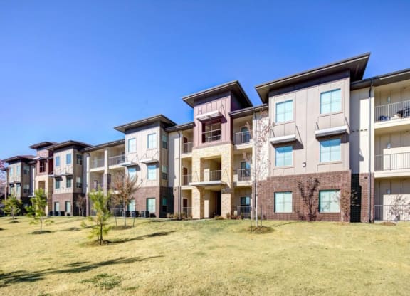98 Apartments Exterior View
