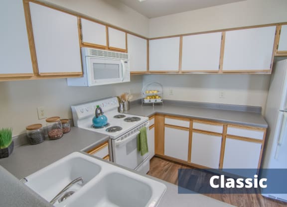 Villas at Countryside Classic Kitchen