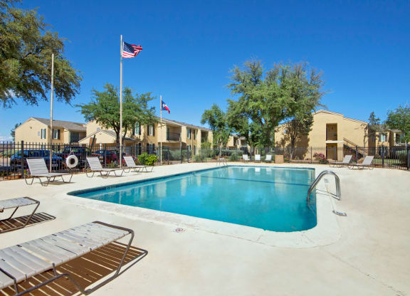 Avalon Springs Pool Odessa Texas Apartments