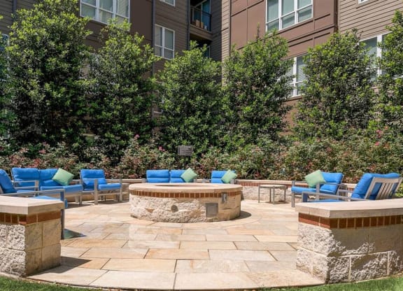 Cityplace Heights Firepit and Seating space Apartments near DFW