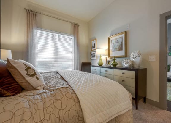 Cityplace Heights Bedroom