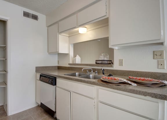 Fairgreen Kitchen Apartment for rent Odessa, TX