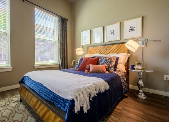 Harmony Luxury Apartments large bedroom with tall ceilings