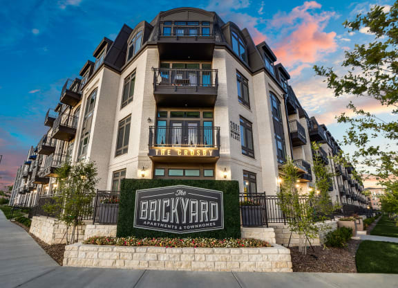 The Crosby at The Brickyard Apartments near DFW