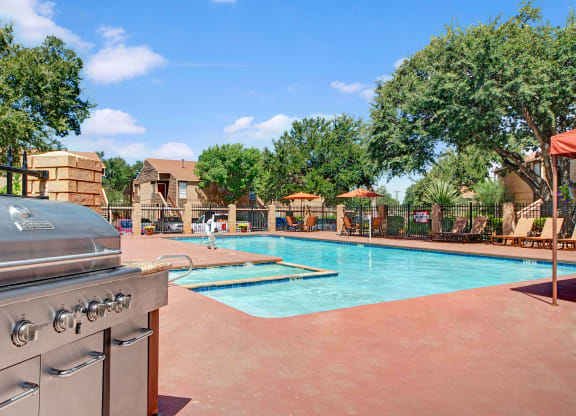 Trinity Place Pool Midland Texas Apartment
