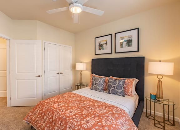 600 riverside bedroom Apartments in Wenatchee, WA