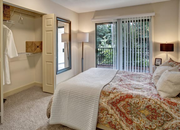 Heritage Hills bedroom Apartments in Renton, WA
