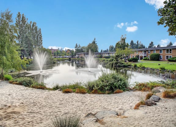 Lakeside water feature, Dean Weidner Investments Apartments in Mountlake Terrace, WA