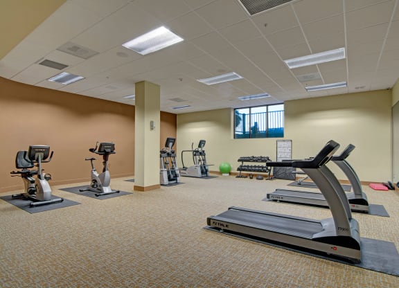 Ondine gym Apartments in Kirkland, WA