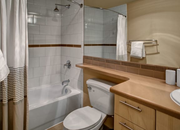 Vermont Bathroom Apartments in Kenmore