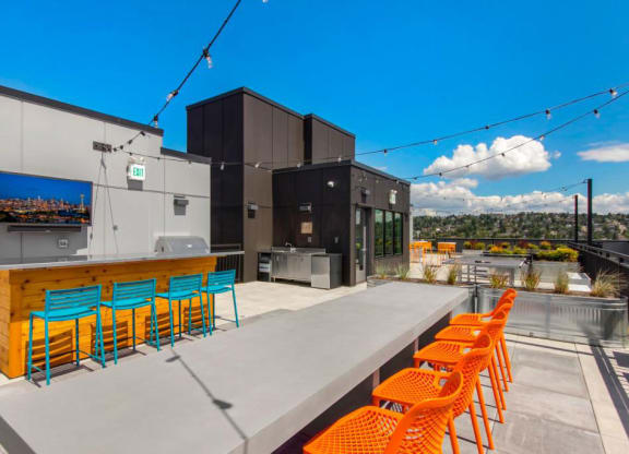 Vive Exterior Apartments in Seattle, WA
