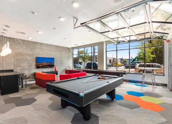 Vive Resident Lounge Apartments in Seattle, WA