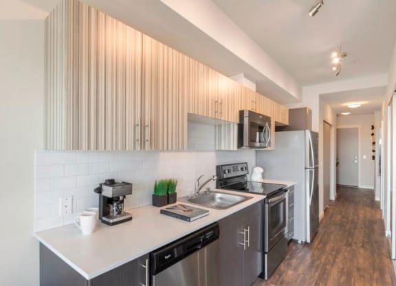 Vive kitchen Apartments in Seattle, WA