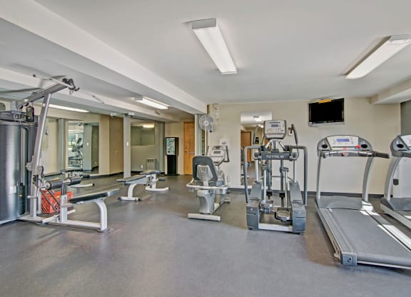 Watercrest Gym Apartments in Lake Forest Park, WA