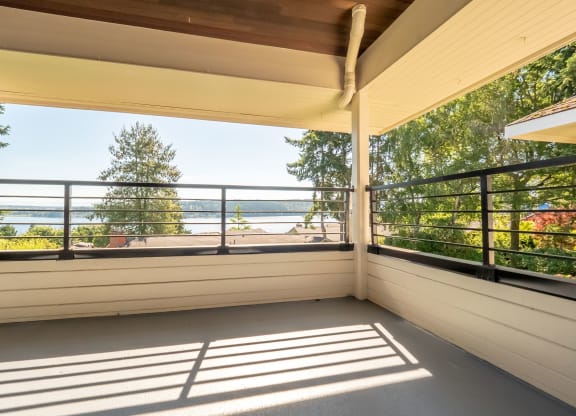 Watercrest Balcony Apartments in Lake Forest Park, WA