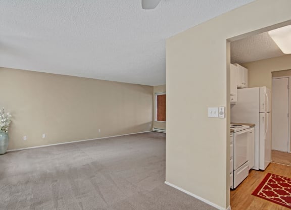 Watercrest Livingroom Apartments in Lake Forest Park, WA