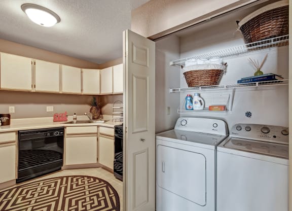 River's Cove full size in unit washer and dryer
