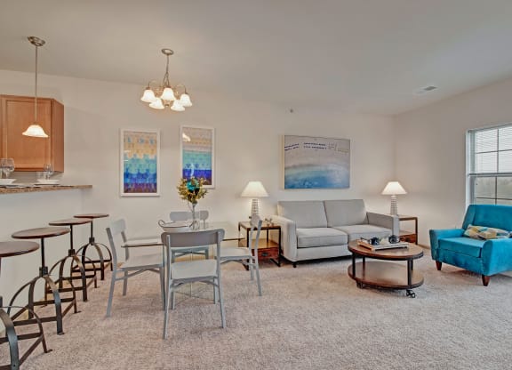 Swan Creek living room Apartments in Fitchburg, Wisconsin