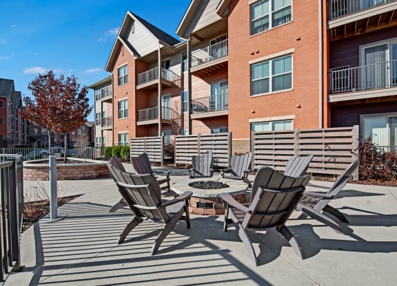 Outdoor Firepit at The Vue at Pinnacle Peak Apartment Homes Apartments in Fitchburg, WI