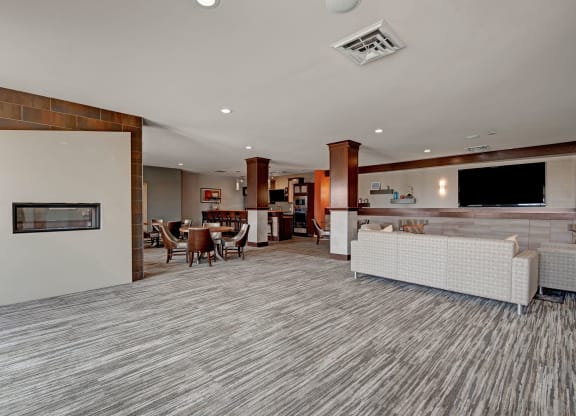 The Clubhouse at The Vue at Pinnacle Peak Apartment Homes Apartments in Fitchburg, WI