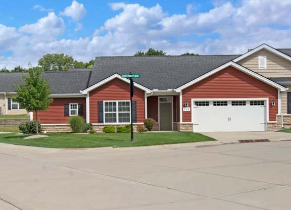 Single-story rental homes with attached garages in Florence, KY