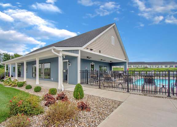 Pet-friendly rental homes with private yards in Florence, KY