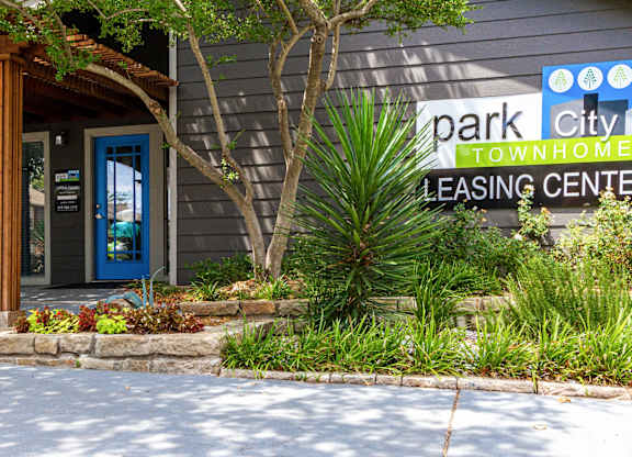the front of the park city toowoomba leasing center