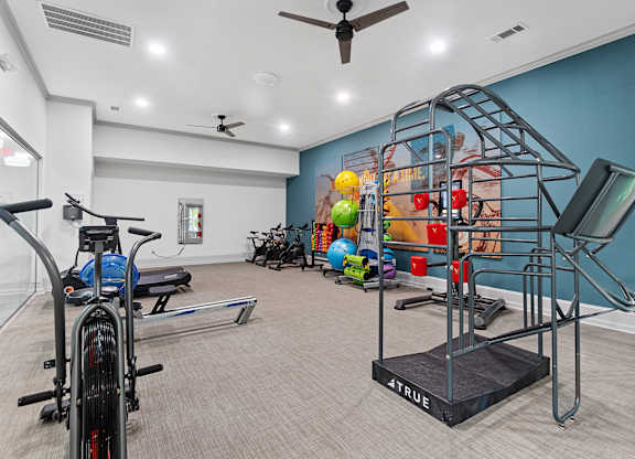 the preserve at ballantyne commons fitness room with bikes and weights