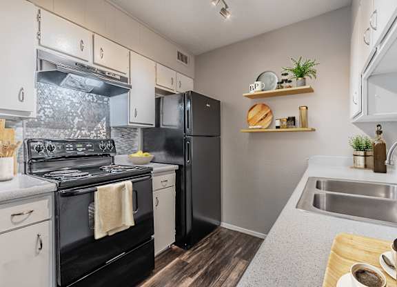 marabella on pioneer apartments grand prairie texas 75051