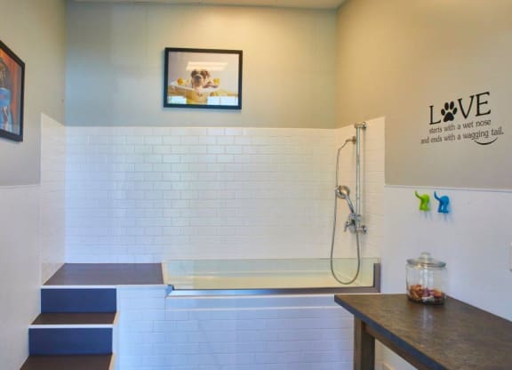 Pet Care Center at The Tannery, Connecticut, 06033