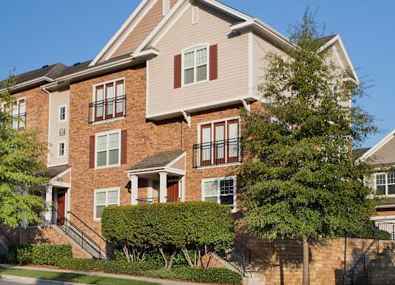 Facade of a Home at The Estates at Ballantyne, Charlotte, NC, 28277