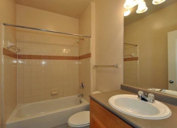 Bathroom With Bathtub at The Orleans of Decatur, Decatur