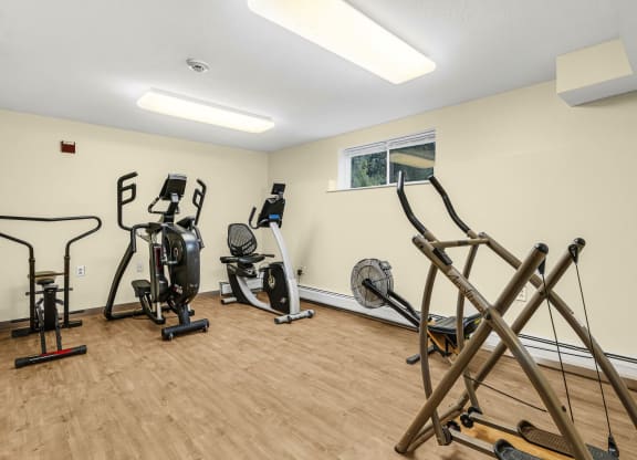 the gym with exercise equipment at 1861 muleshoe road