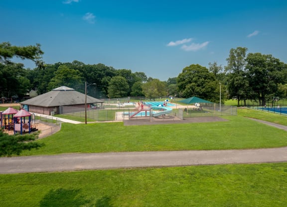 Lush Landscape at COVE West Hartford, West Hartford, Connecticut