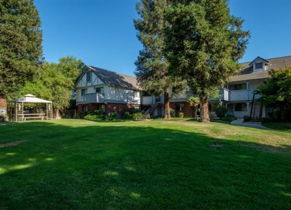 Lush Green Outdoor Spaces at Oxford Park Apartments, Fresno, 93720
