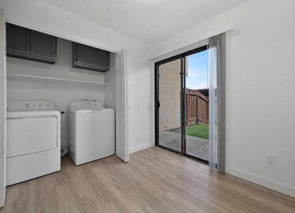 Townhomes at 201 | Washer and Dryer