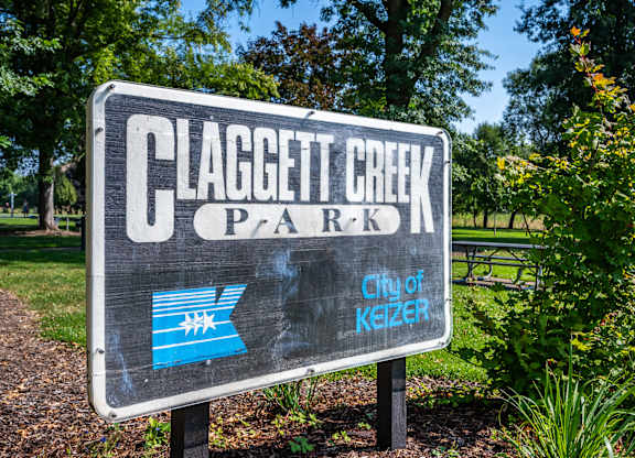 A sign for Claggett Creek Park in the City of Keizer.