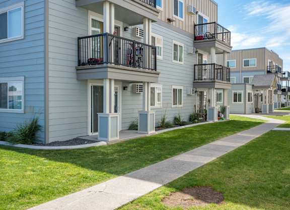 Sunset Apartments | Exterior Building