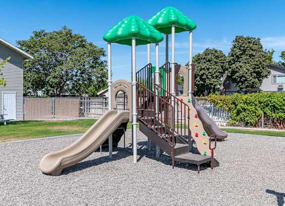 Center Pointe | Playground
