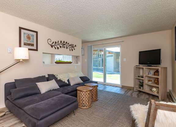 Model Living Room