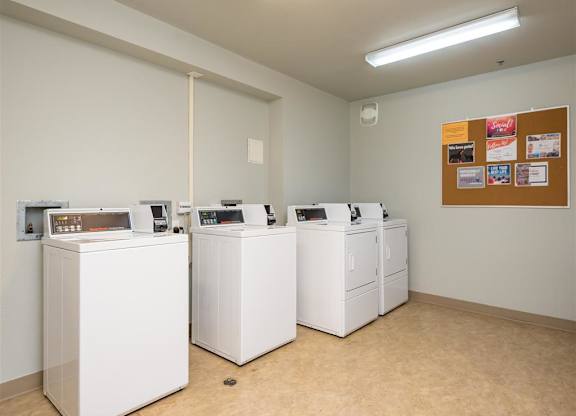707 Communities | Tenth Street Laundry Facilities