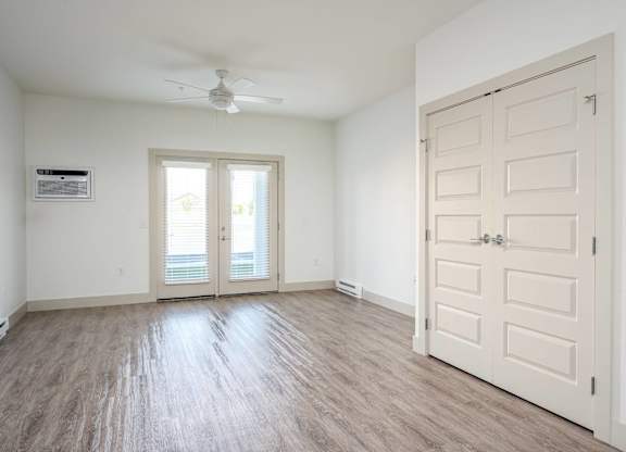 Tidewater Apartments | Living Area