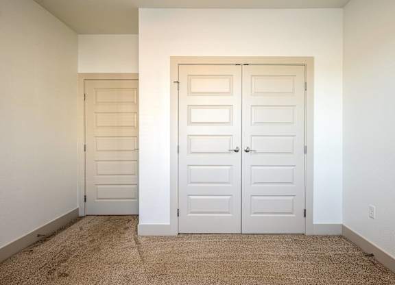 Tidewater Apartments | Bedroom
