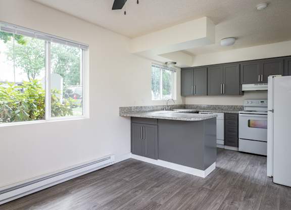 56 Commons | Kitchen